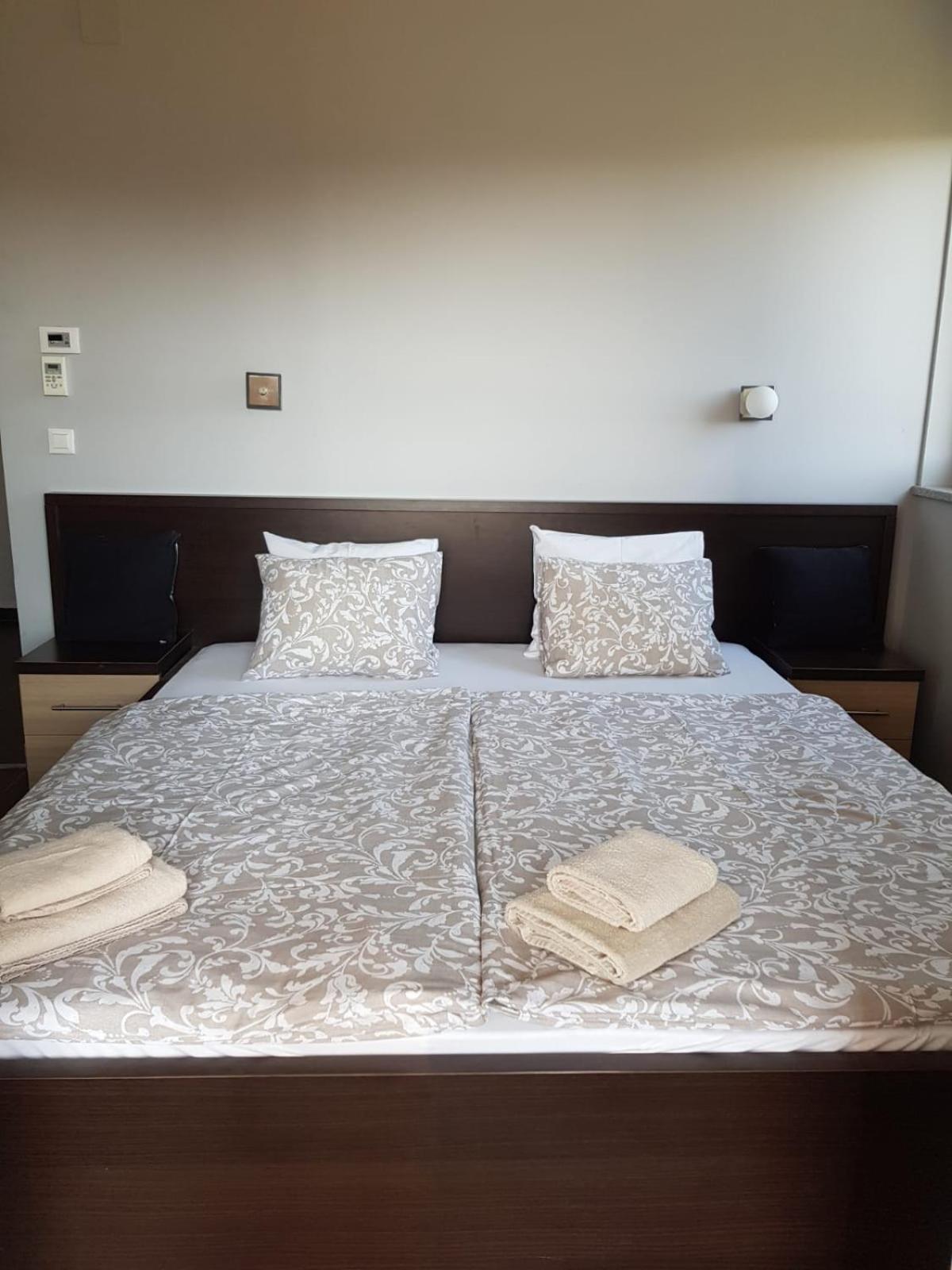 Sunset Apartments Zaton زاتون الغرفة الصورة