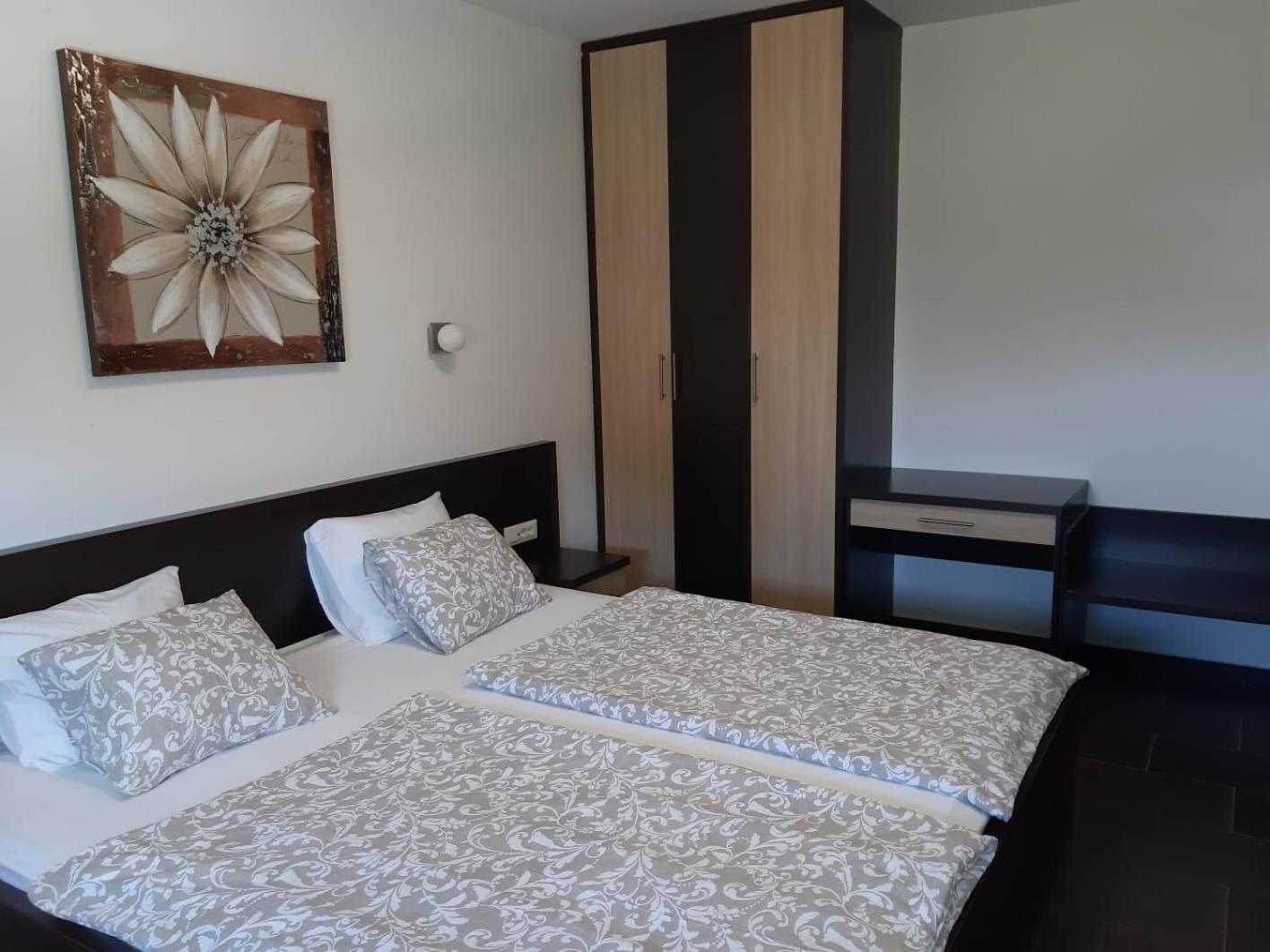 Sunset Apartments Zaton زاتون الغرفة الصورة